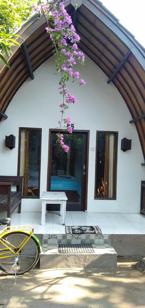 Hello Lumbung Homestay Gili Air Exteriör bild